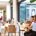 Luskin Hotel